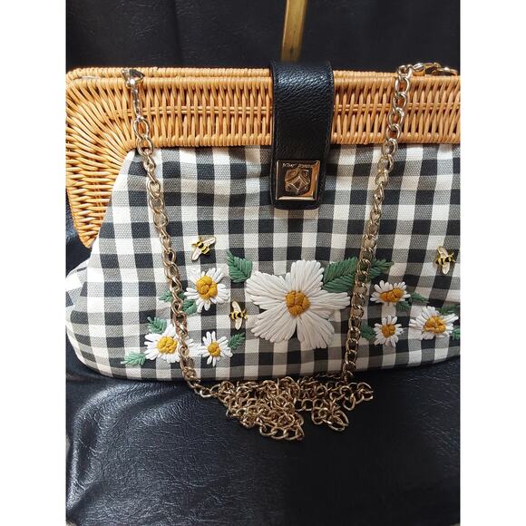 Betsey Johnson Handbags - Better Johnson Straw wicker Handbag Purse Bumblebee design Vintage Rare